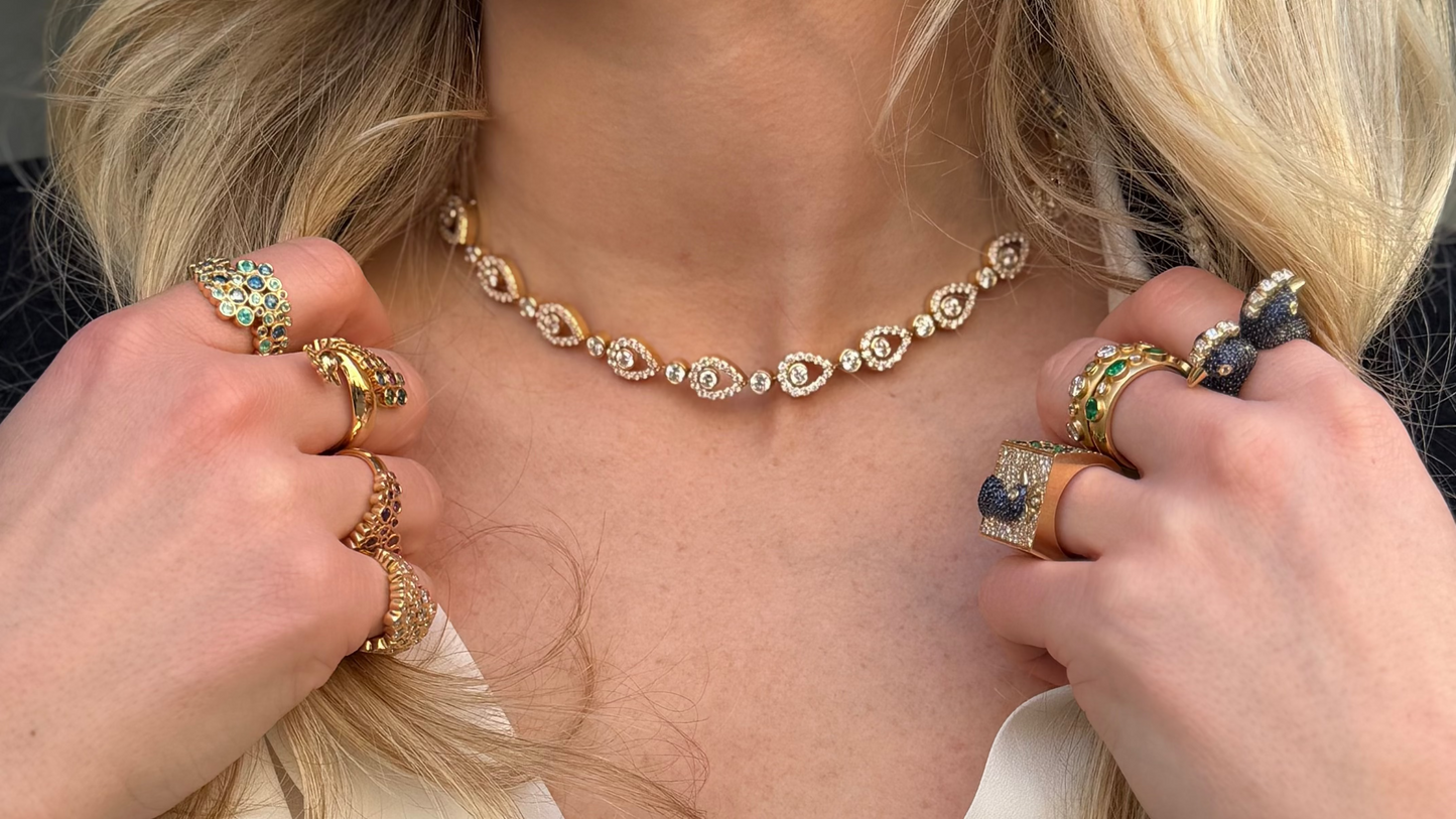 Tennis necklace on body